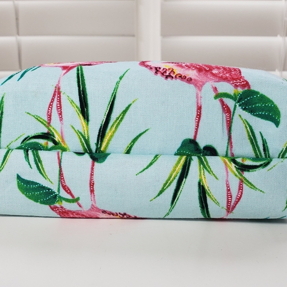 Cosmetics Pouch - Picture 3 of 6